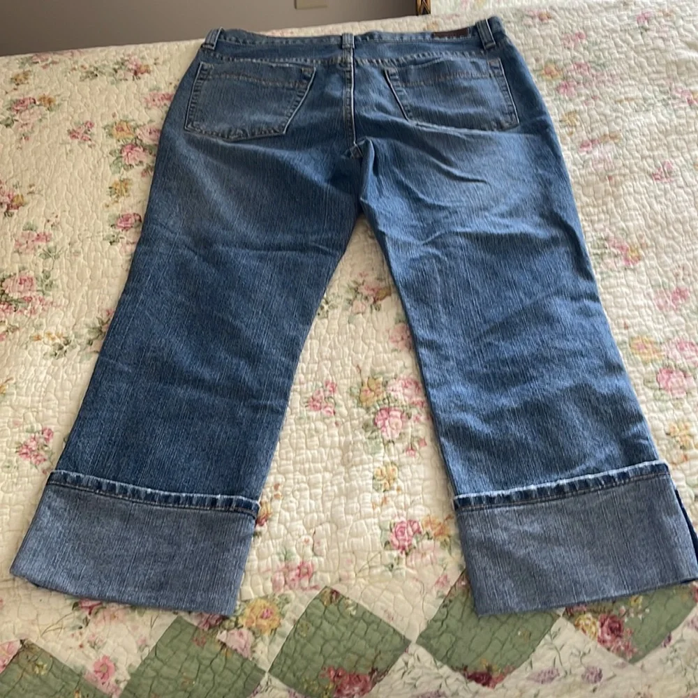 Calvin Klein Cuffed Crop Jean - Picture 6 of 8